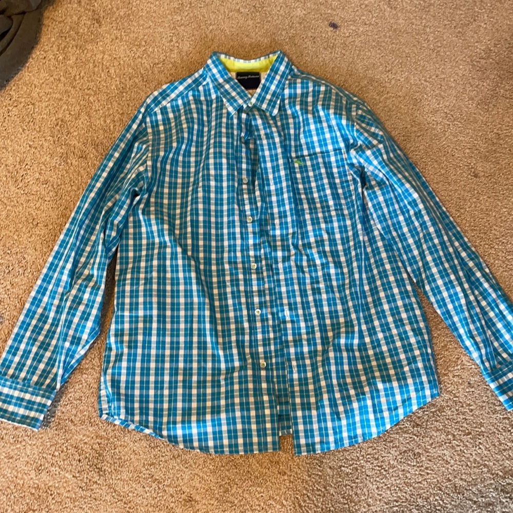 plaid blue and white button down top